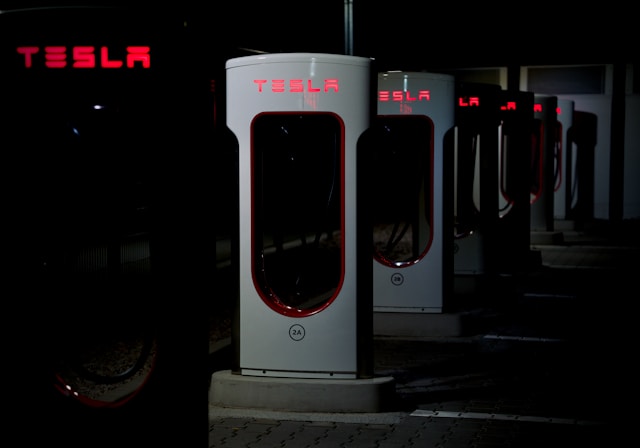 Грузовики Tesla Semi успешно прошли тестирование в DHL Грузовики Tesla Semi успешно прошли тестирование в DHL
